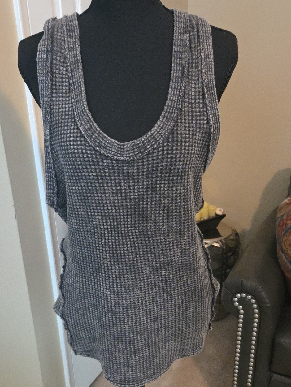 NWT Women's Gray Knit Tank Top - Soft Waffle Sweater Tank Size Large